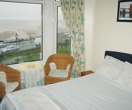 ברידלינגטון Pembroke B And B Guest Accomodation מראה חיצוני תמונה